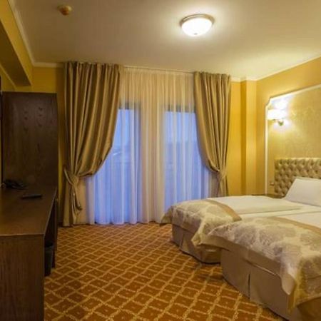 Hotel Bulevard ฮูเนโดอารา ภายนอก รูปภาพ